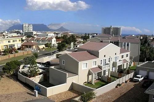 Ocean Shores Bloubergstrand